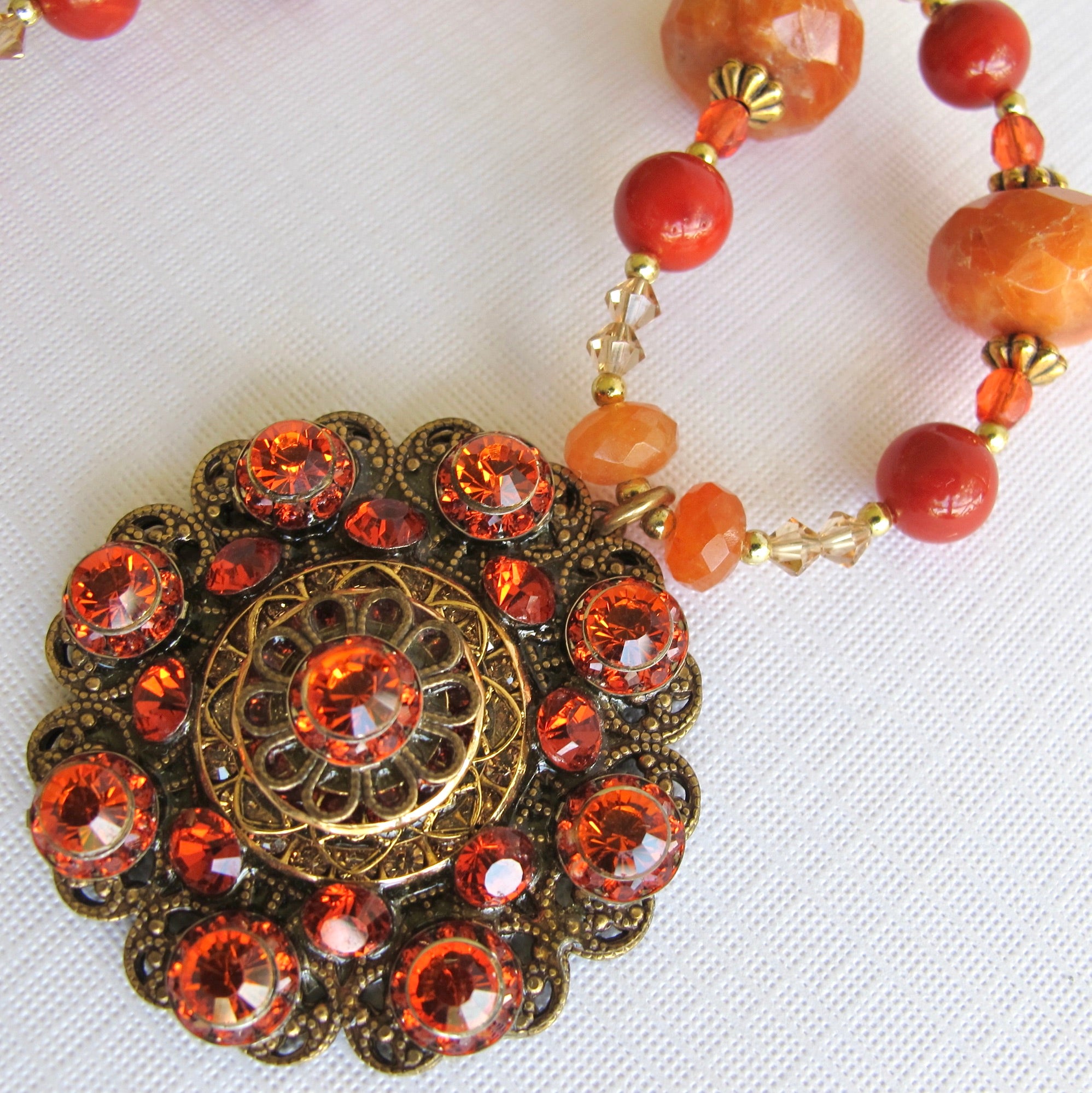 RGS-N080: Handcrafted Crystal & semi precious bead necklace. Necklace