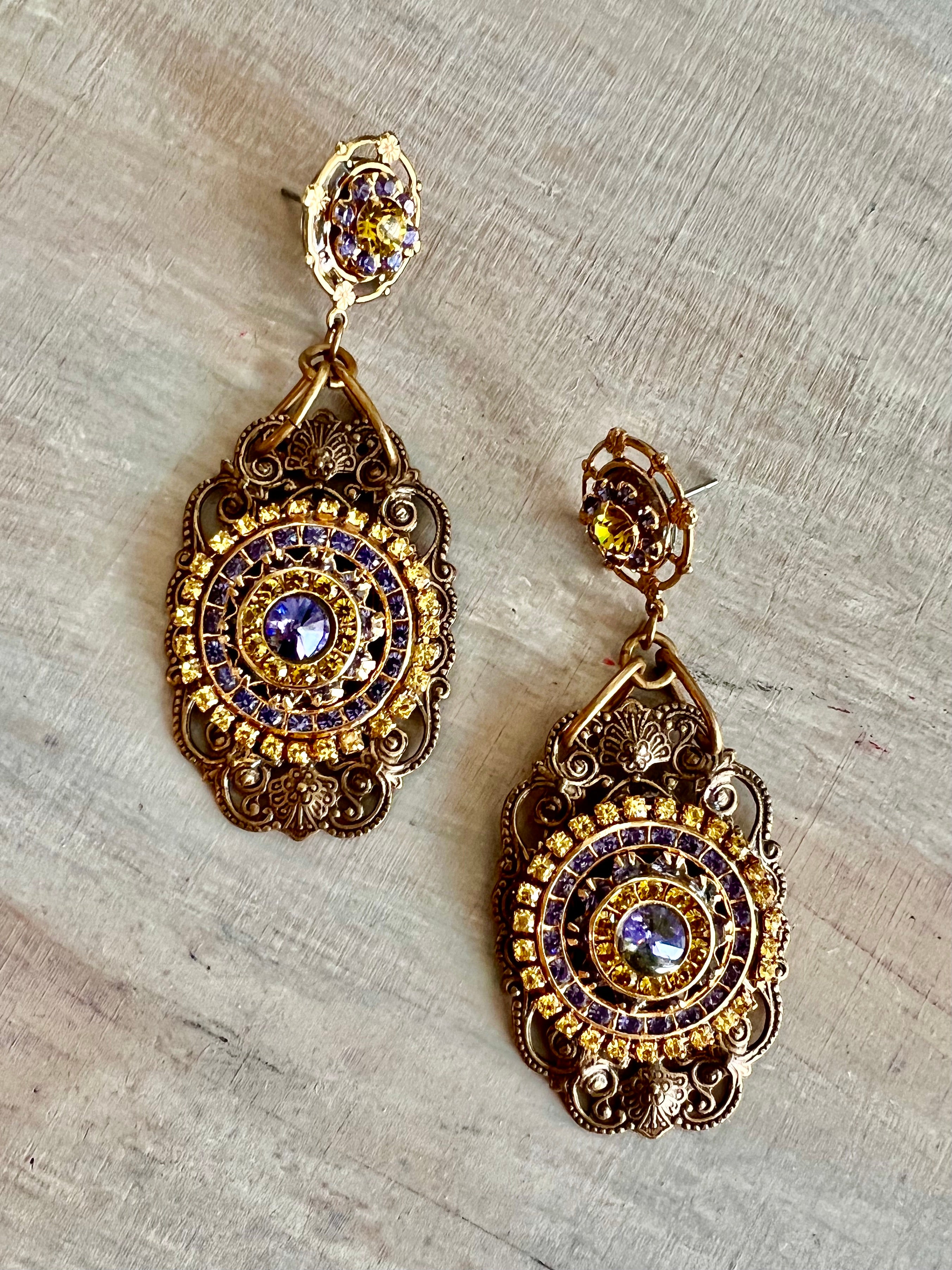 RGS-E012: Handcrafted Crystal Earrings