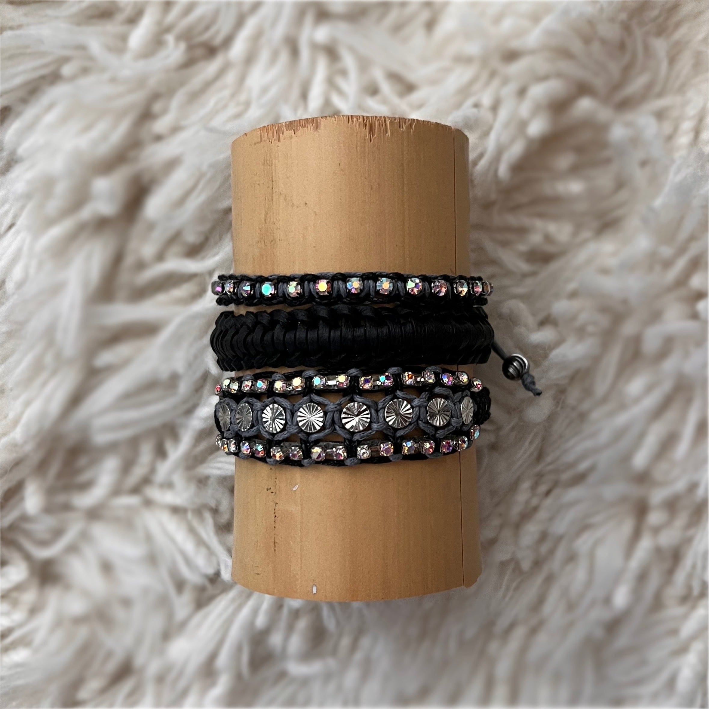 Ooh La La: Macrame String Bracelet Set