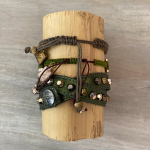 Indie: Macrame String Bracelet Set