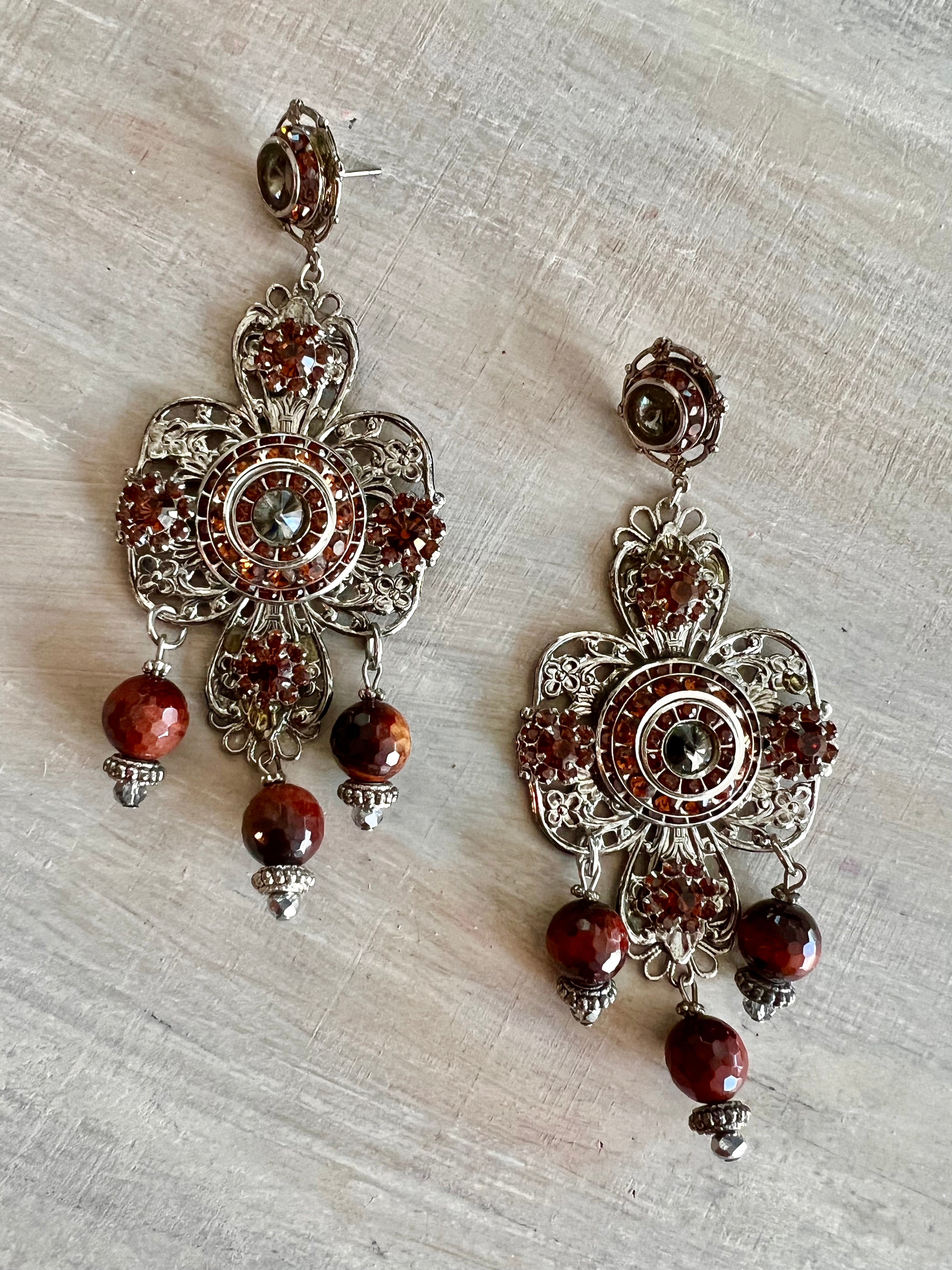 RGS-E013: Handcrafted Crystal Earrings