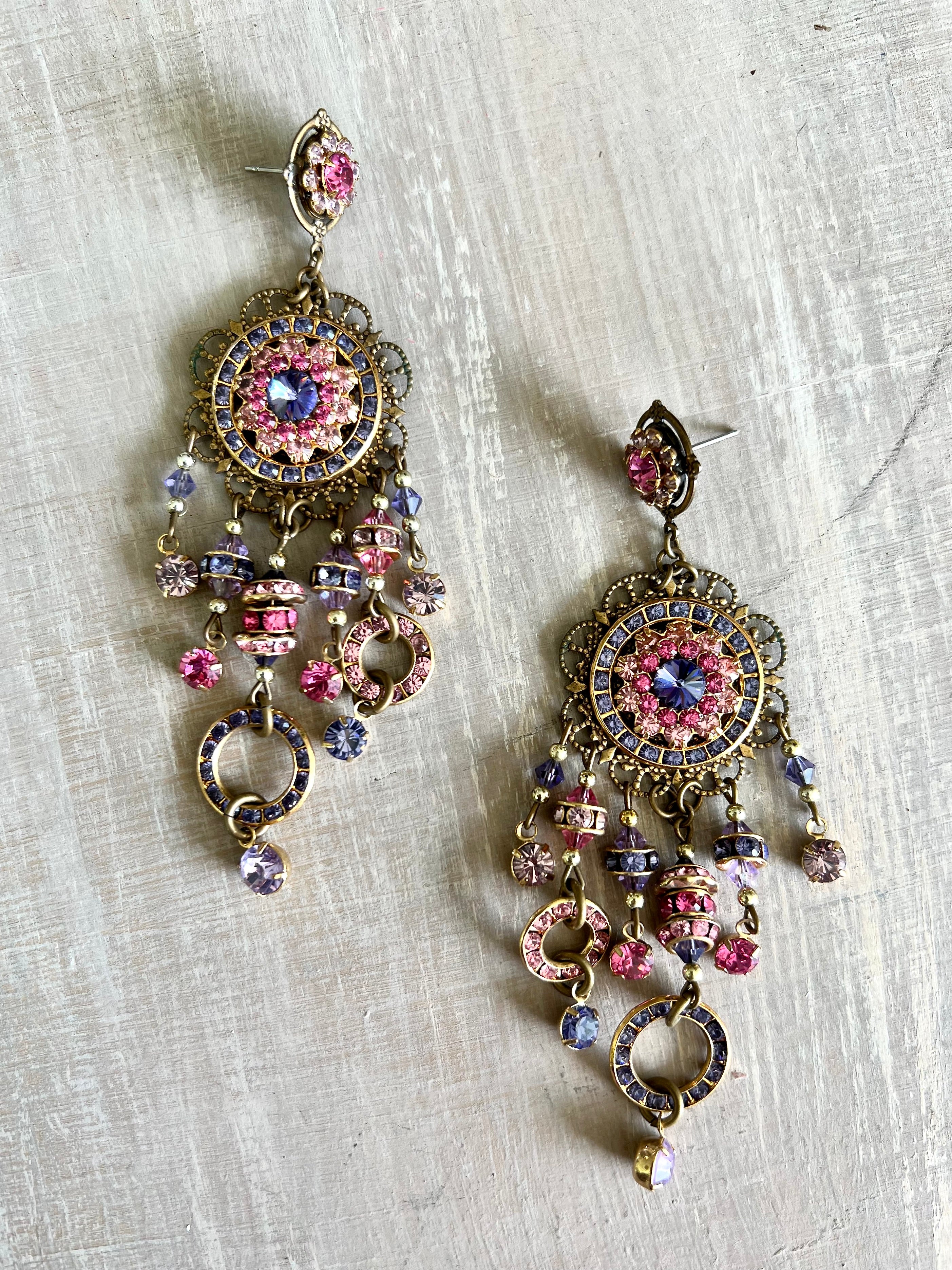 RGS-E029: Handcrafted Crystal Earrings