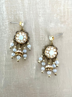 RGS-E080: Handcrafted Crystal Earrings