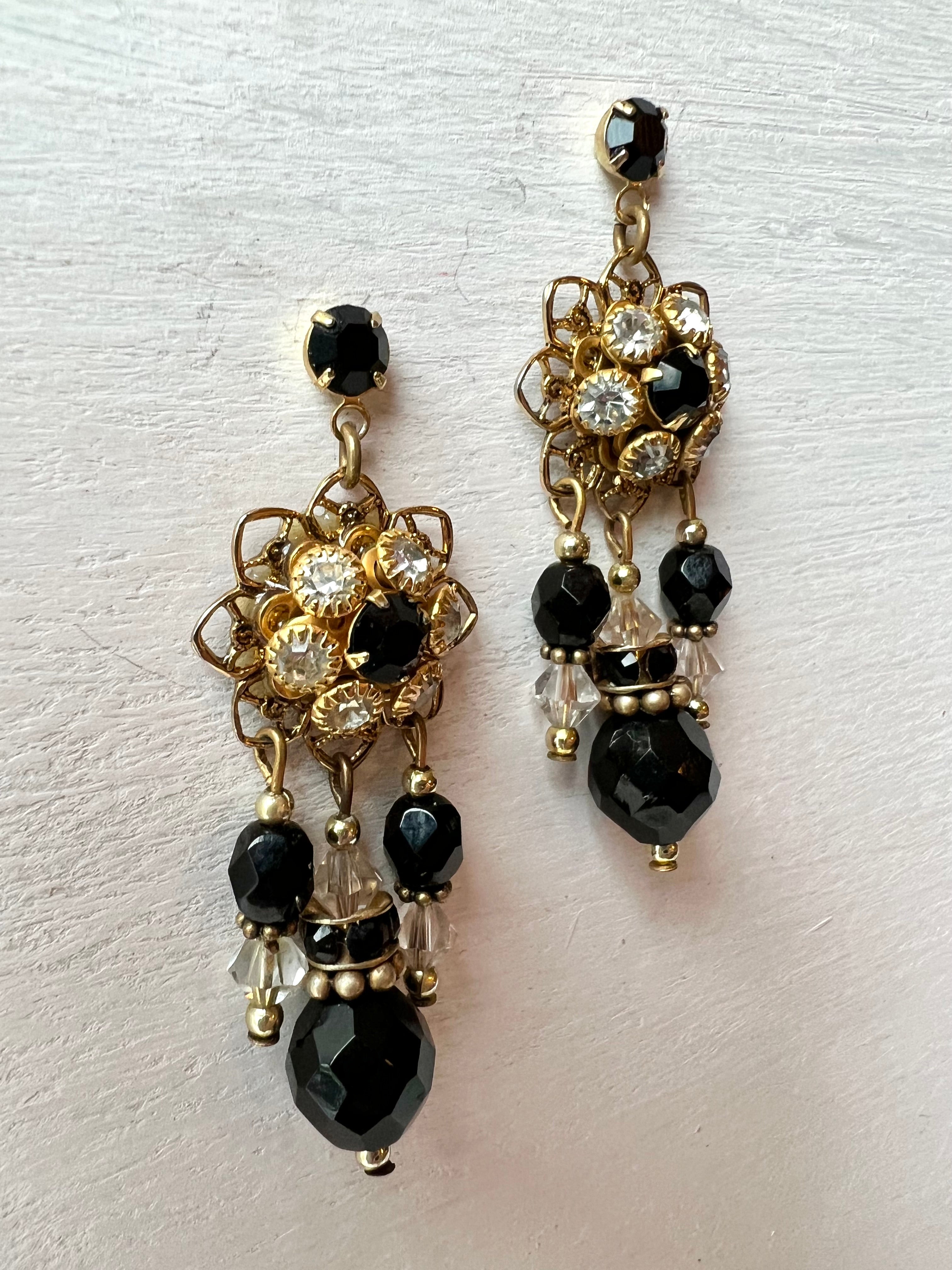 RGS-E027: Handcrafted Crystal Earrings