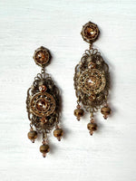 RGS-E039: Handcrafted Crystal Earrings