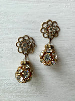 RGS-E024: Handcrafted Crystal Earrings