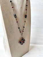 RGS-N042: Handcrafted Crystal Necklace