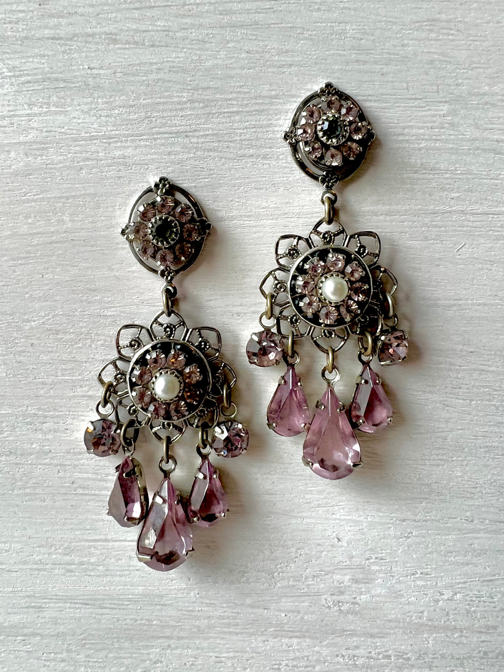 RGS-E079: Handcrafted Crystal Earrings