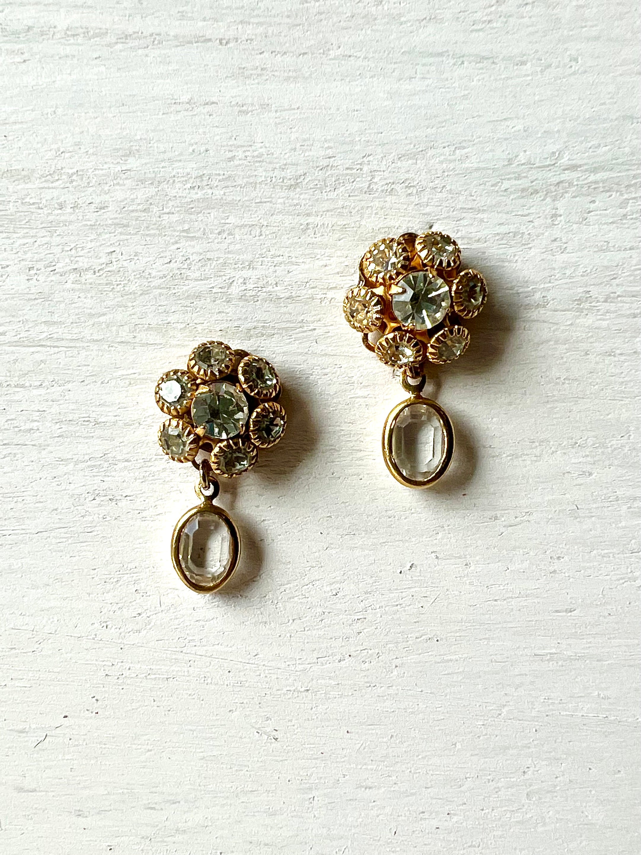 RGS-E050: Handcrafted Crystal Earrings