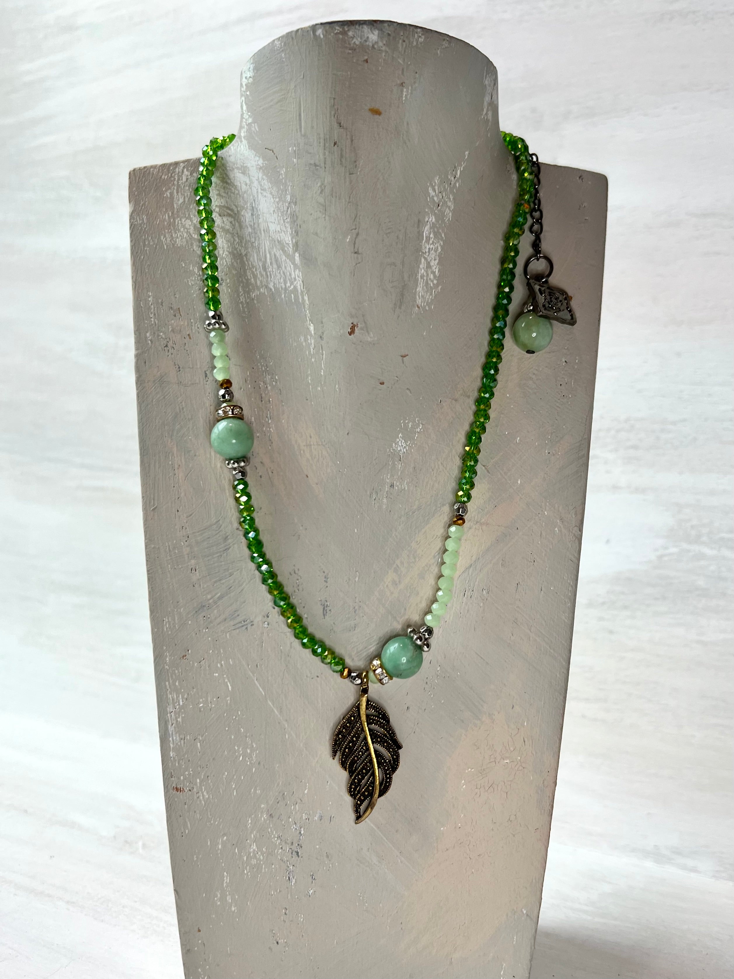 RGS-N061: Handcrafted Beaded Crystal & Jade Necklace