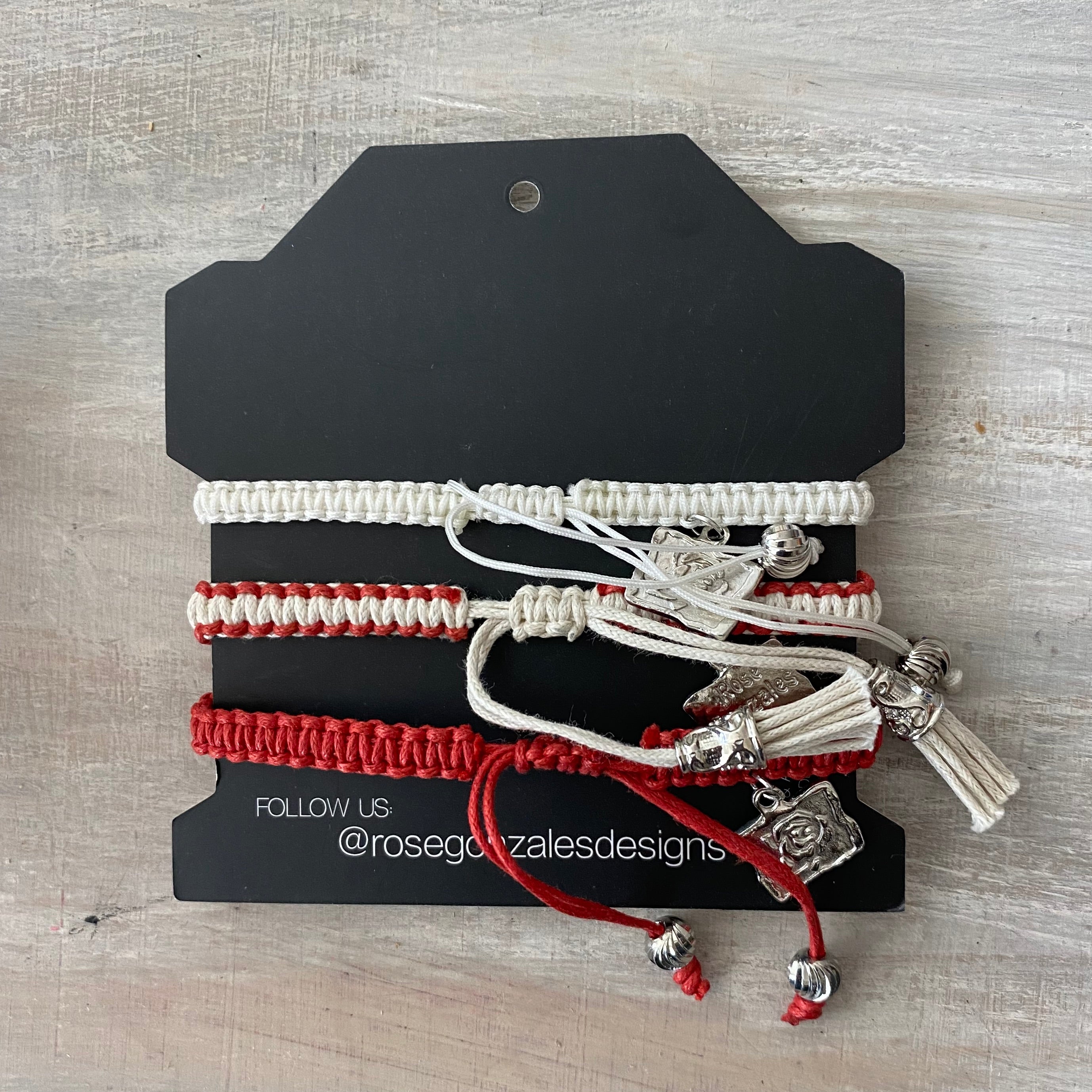 Game Day: Red & white - Macrame String Bracelet Set